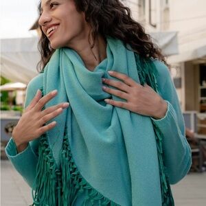 BNWT PINOTTI SCARF in VERDE TIFFANY 💚🩵